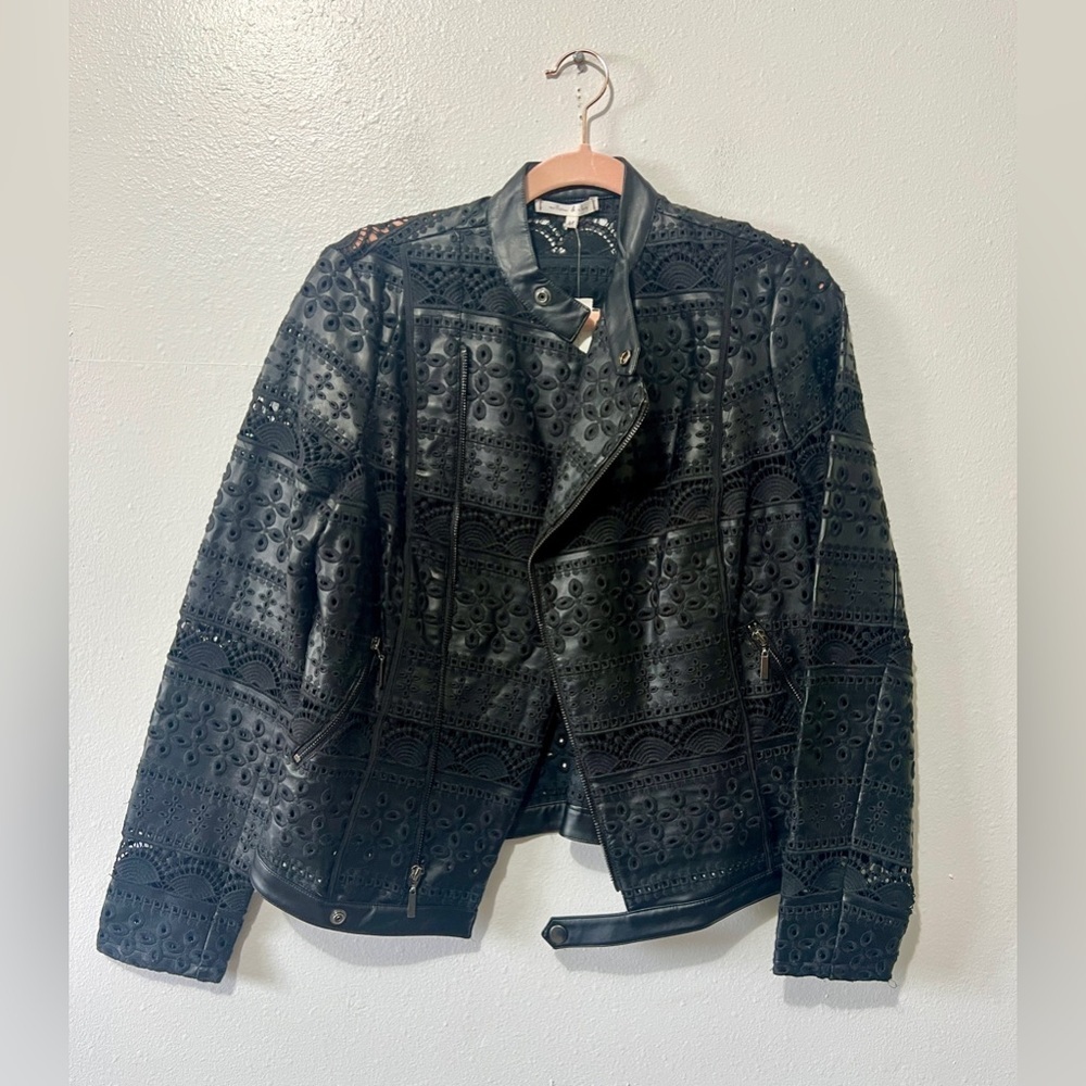 Willow & Clay NWT Eyelet Lace Vegan Leather Jacket - Medium - Picture 5 of 13